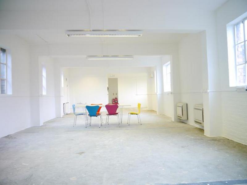 Office to Rent Brookstone House 4 6 Elthorne Road London N19 4AJ