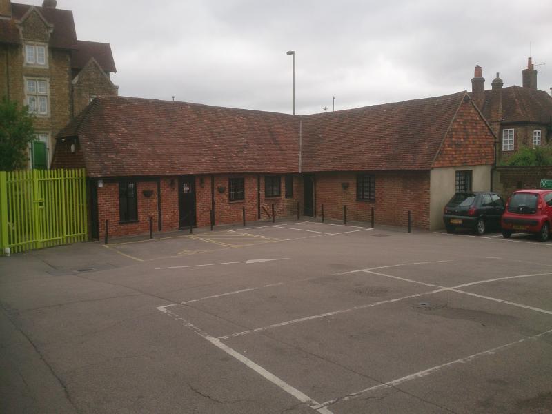 Shop to Rent Former Alan Paine Knitwear Premises. Adjoining Mole